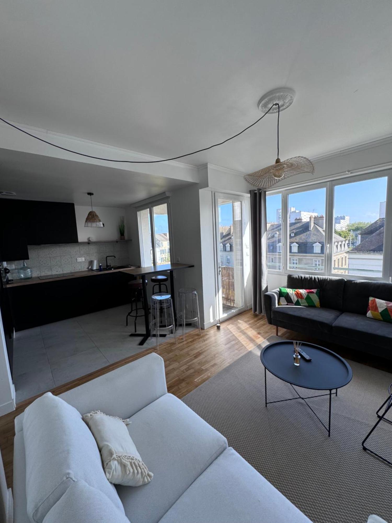 Charmant Appartement T3 Avec Balcon, Centre-Ville Лориан Екстериор снимка