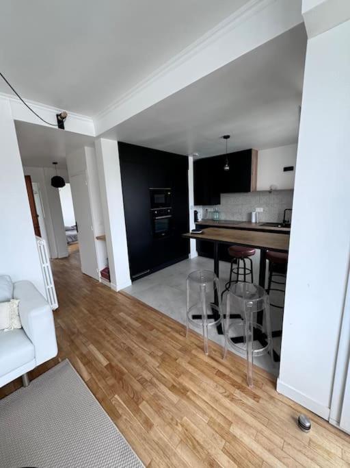 Charmant Appartement T3 Avec Balcon, Centre-Ville Лориан Екстериор снимка